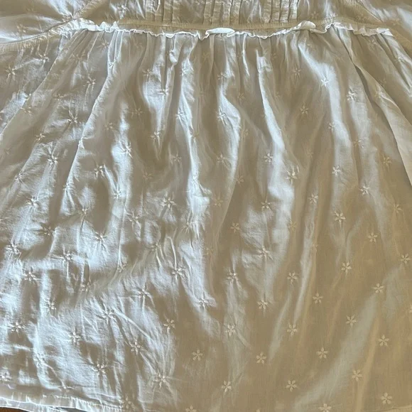 Old Navy White flowy puff sleeved Top - Picture 5 of 8